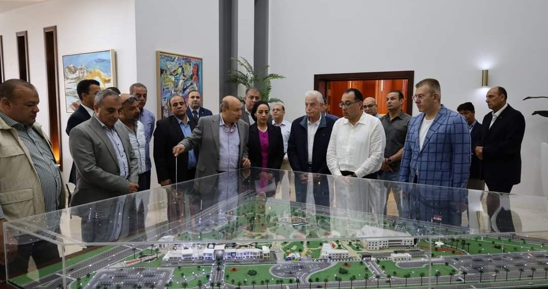 Le PM en tournée à l'oasis Tajalli à Charm El-Cheikh et au village patrimonial au sud du Sinaï 2 - Le Progrès Egyptien Le PM en tournée à l'oasis Tajalli à Charm El-Cheikh et au village patrimonial au sud du Sinaï 1 - Le Progrès Egyptien