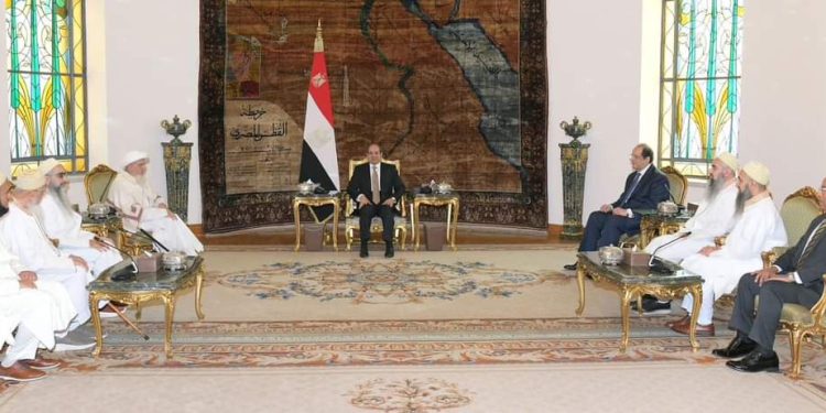 Al-Sissi salue le rôle de la communauté Bohra dans la restauration des mosquées 2 - Le Progrès Egyptien Al-Sissi salue le rôle de la communauté Bohra dans la restauration des mosquées 1 - Le Progrès Egyptien