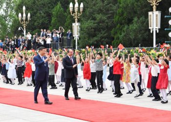 Al-Sissi s’entretient avec le président du Comité permanent de l’Assemblée populaire nationale de la Chine