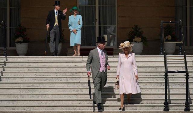 Charles III : Camela se confie sur l’état de santé de son époux 2 - Le Progrès Egyptien Charles III : Camela se confie sur l’état de santé de son époux 1 - Le Progrès Egyptien