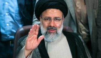 Le sort de l’hélicoptère demeure flou à cause du brouillard et des mauvaises conditions météorologiques