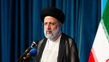 De larges opérations à la recherche de l’hélicoptère de la Présidence iranienne