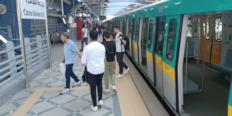 Métro "C3" : Grand afflux du public au 1er jour d'essai 1 - Le Progrès Egyptien
