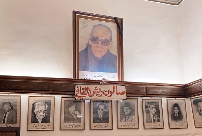 Au Café Riche, l’histoire égyptienne est gravée 3 - Le Progrès Egyptien Au Café Riche, l’histoire égyptienne est gravée 2 - Le Progrès Egyptien