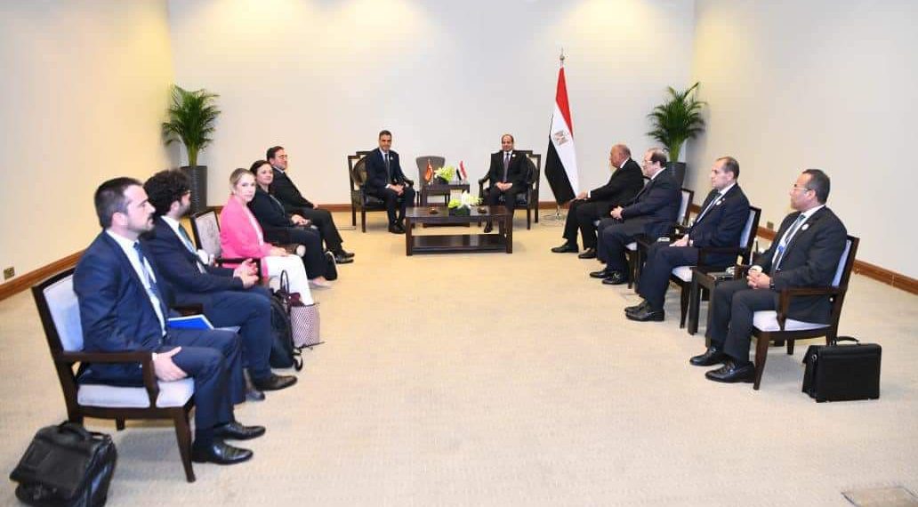 Al-Sissi se réunit avec le PM espagnol 2 - Le Progrès Egyptien Al-Sissi se réunit avec le PM espagnol 1 - Le Progrès Egyptien
