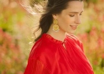 Rajwa de Jordanie enceinte : Ventre bien rond sur de nouveaux portraits