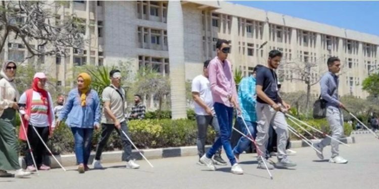 Université de Zagazig : Une zone piétonne, pour les étudiants aveugles et malvoyants 2 - Le Progrès Egyptien Université de Zagazig : Une zone piétonne, pour les étudiants aveugles et malvoyants 1 - Le Progrès Egyptien