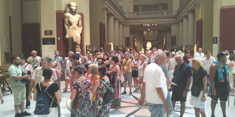 Grand Baïram : Afflux massif de visiteurs vers les sites archéologiques durant la fête 2 - Le Progrès Egyptien Grand Baïram : Afflux massif de visiteurs vers les sites archéologiques durant la fête 1 - Le Progrès Egyptien