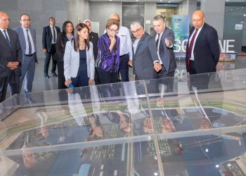 La présidente de la NBD visite la SCZone 
