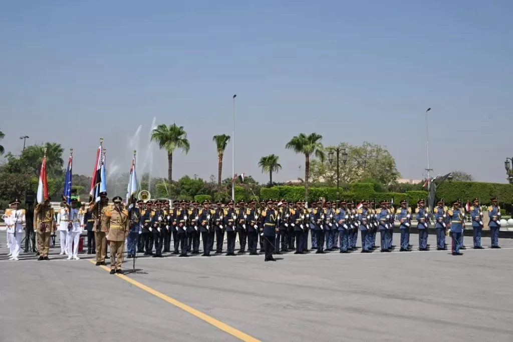 Le Président serbe dépose une gerbe de fleurs sur la tombe d'Al-Sadate (Photos) 6 - Le Progrès Egyptien Le Président serbe dépose une gerbe de fleurs sur la tombe d'Al-Sadate (Photos) 5 - Le Progrès Egyptien