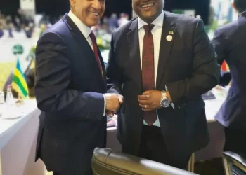 Abdel Aati discute des relations historiques avec l’Angola