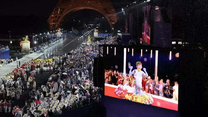 Cérémonie des JO de Paris 2024: défilé sur la Seine, spectacle grandiose, invités inattendus... 5 - Le Progrès Egyptien Cérémonie des JO de Paris 2024: défilé sur la Seine, spectacle grandiose, invités inattendus... 4 - Le Progrès Egyptien