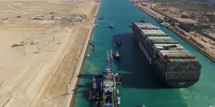 Le gouvernement dément l'intention de vendre le Canal de Suez pour un trillion de dollars 2 - Le Progrès Egyptien Le gouvernement dément l'intention de vendre le Canal de Suez pour un trillion de dollars 1 - Le Progrès Egyptien