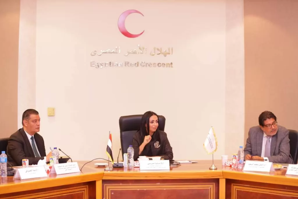 Morsi suit les efforts du Croissant-Rouge pour répondre aux crises à Gaza 7 - Le Progrès Egyptien