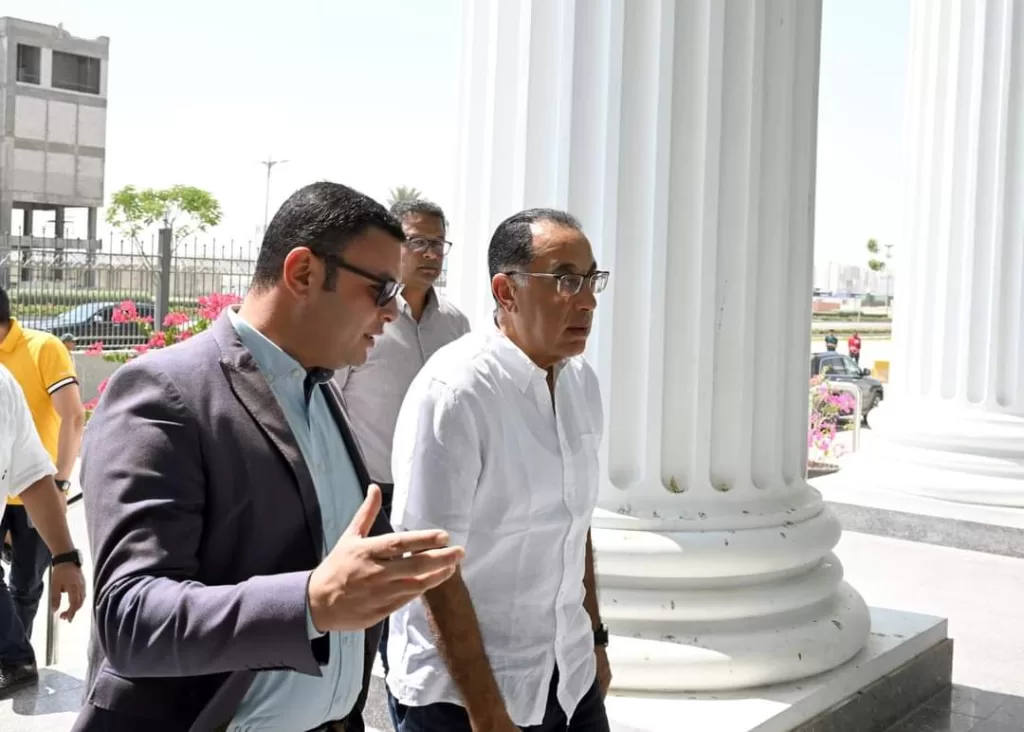 Madbouli passe en revue l’état d'avancement des travaux dans le projet de Ras El Hekma 18 - Le Progrès Egyptien Madbouli passe en revue l’état d'avancement des travaux dans le projet de Ras El Hekma 17 - Le Progrès Egyptien