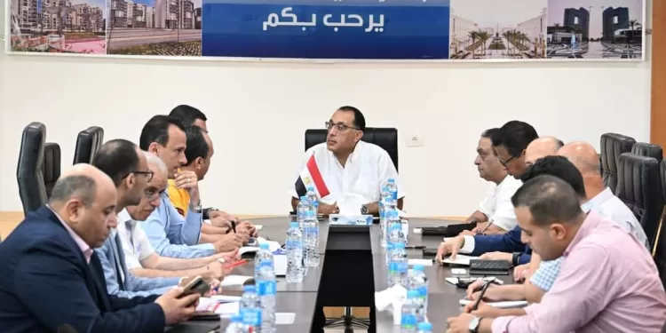 Madbouli passe en revue l’état d'avancement des travaux dans le projet de Ras El Hekma 2 - Le Progrès Egyptien Madbouli passe en revue l’état d'avancement des travaux dans le projet de Ras El Hekma 1 - Le Progrès Egyptien