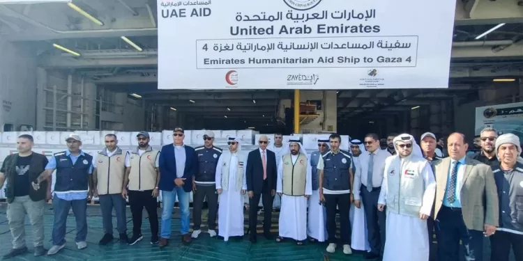 Arrivée à Al-Arich de la plus grande cargaison d'aide humanitaire des Émirats pour Gaza 2 - Le Progrès Egyptien Arrivée à Al-Arich de la plus grande cargaison d'aide humanitaire des Émirats pour Gaza 1 - Le Progrès Egyptien