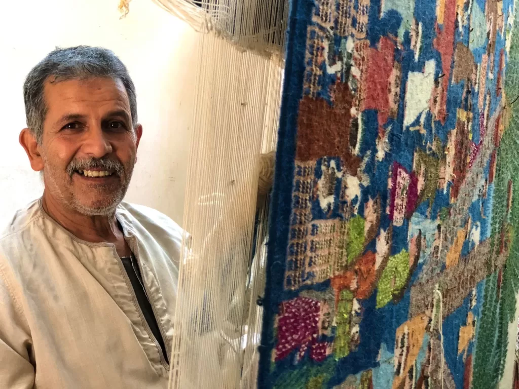 Au village de Haraneya, des tapis pittoresques sont nés des cordes du métier à tisser 10 - Le Progrès Egyptien Au village de Haraneya, des tapis pittoresques sont nés des cordes du métier à tisser 9 - Le Progrès Egyptien