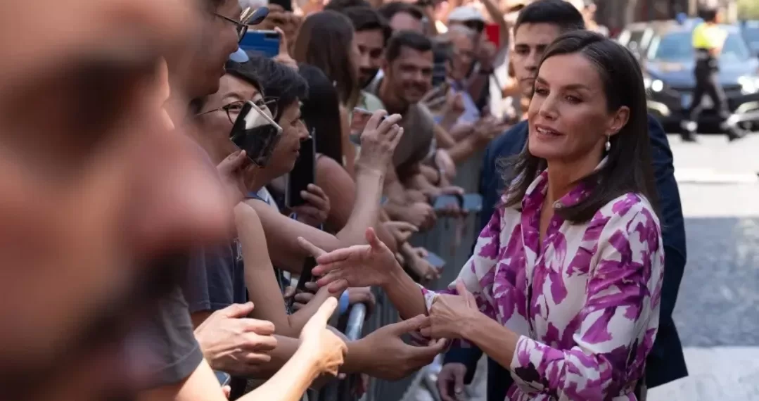 La reine Letizia éblouit Barcelone 2 - Le Progrès Egyptien La reine Letizia éblouit Barcelone 1 - Le Progrès Egyptien