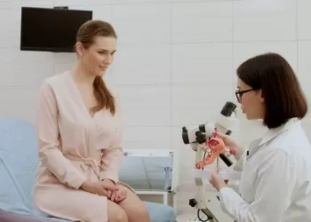 Cancer du col de l’utérus : 4 femmes sur 10 ne sont toujours pas dépistées