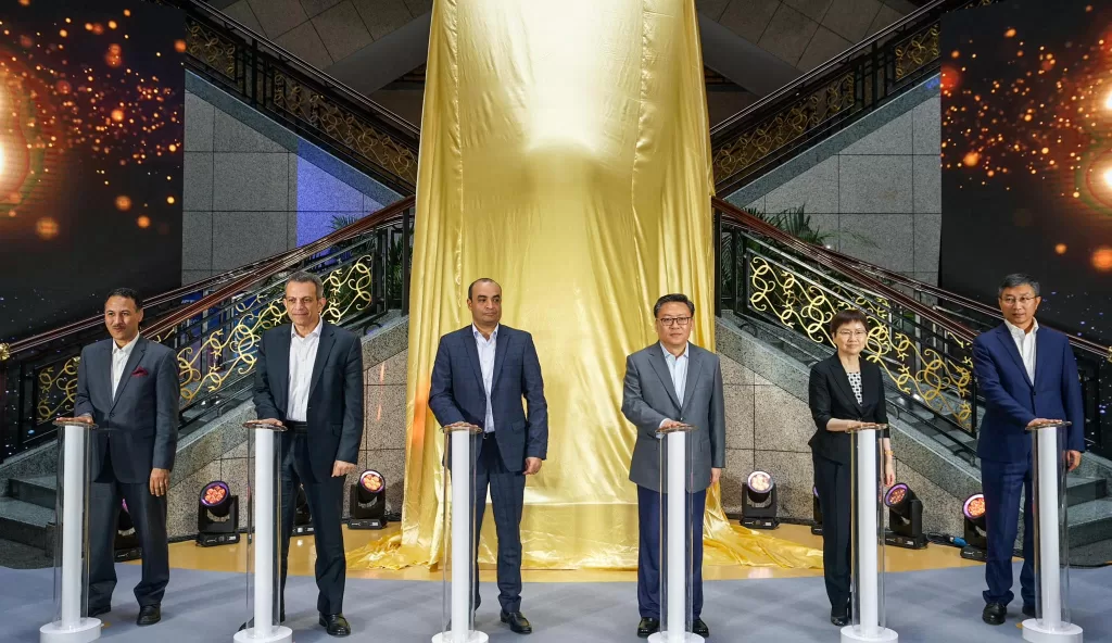 Shanghai :12.000 visiteurs et 250.000 billets vendus dès le premier jour de l’exposition 10 - Le Progrès Egyptien Shanghai :12.000 visiteurs et 250.000 billets vendus dès le premier jour de l’exposition 9 - Le Progrès Egyptien