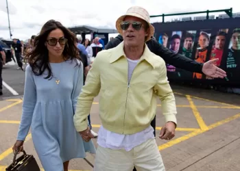 Brad Pitt et Ines de Ramon: Rare sortie en amoureux en Grande-Bretagne