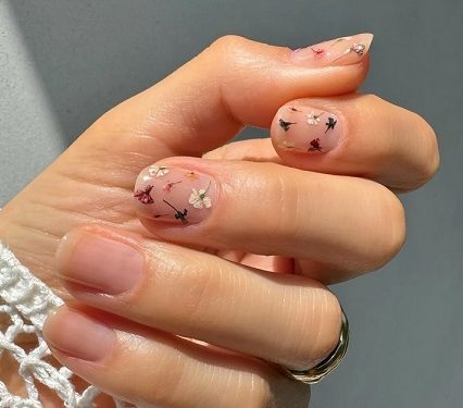 ‘‘Al fresco nails’’, une petite dose de nature 1 - Le Progrès Egyptien