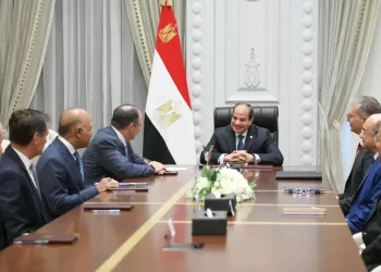 Al-Sissi s’entretient avec le directeur exécutif de la compagnie américaine “Apache”