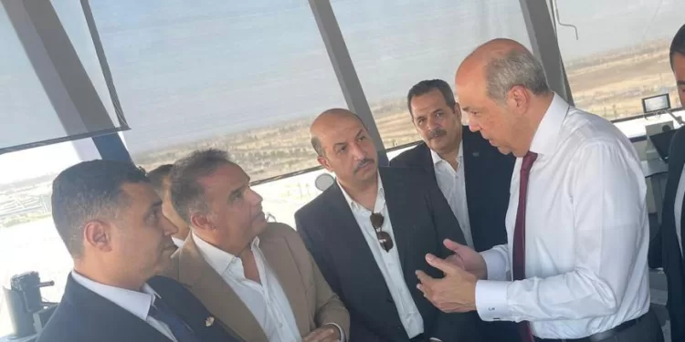Al-Hefni inspecte l’aéroport de Borg Al-Arab 2 - Le Progrès Egyptien Al-Hefni inspecte l’aéroport de Borg Al-Arab 1 - Le Progrès Egyptien