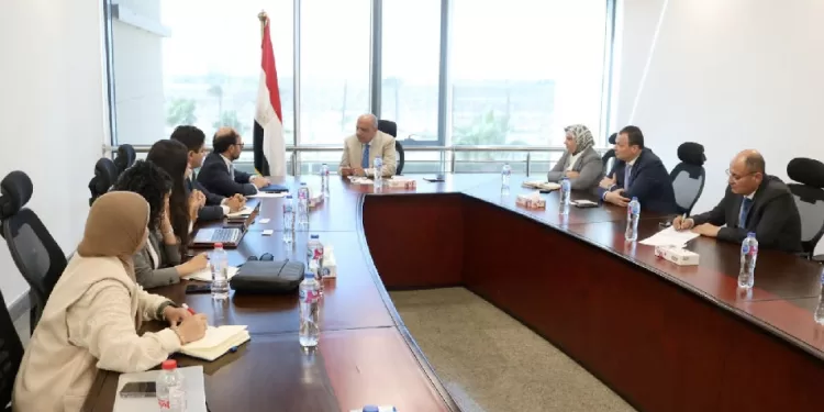 Energies renouvelables : Coopération avec la BEI pour développer les réseaux de distribution 2 - Le Progrès Egyptien Energies renouvelables : Coopération avec la BEI pour développer les réseaux de distribution 1 - Le Progrès Egyptien