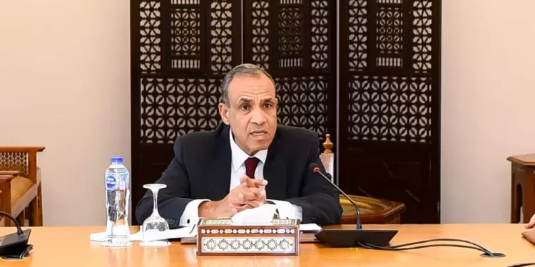 Abdel-Aati s'entretient avec les chargés des affaires consulaires 2 - Le Progrès Egyptien Abdel-Aati s'entretient avec les chargés des affaires consulaires 1 - Le Progrès Egyptien