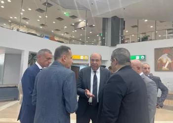 Le ministre de l’Aviation inspecte l’aéroport d’Alamein