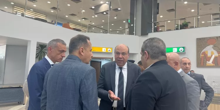 Le ministre de l'Aviation inspecte l'aéroport d'Alamein 2 - Le Progrès Egyptien Le ministre de l'Aviation inspecte l'aéroport d'Alamein 1 - Le Progrès Egyptien