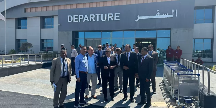 Inspection de la Commission Supérieure de Sécurité et de l'Environnement aux Aéroports d'Al-Alamein et de Marsa Matrouh 2 - Le Progrès Egyptien Inspection de la Commission Supérieure de Sécurité et de l'Environnement aux Aéroports d'Al-Alamein et de Marsa Matrouh 1 - Le Progrès Egyptien