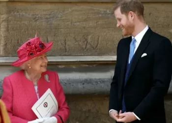Dans une nouvelle interview, le prince Harry évoque Elizabeth II