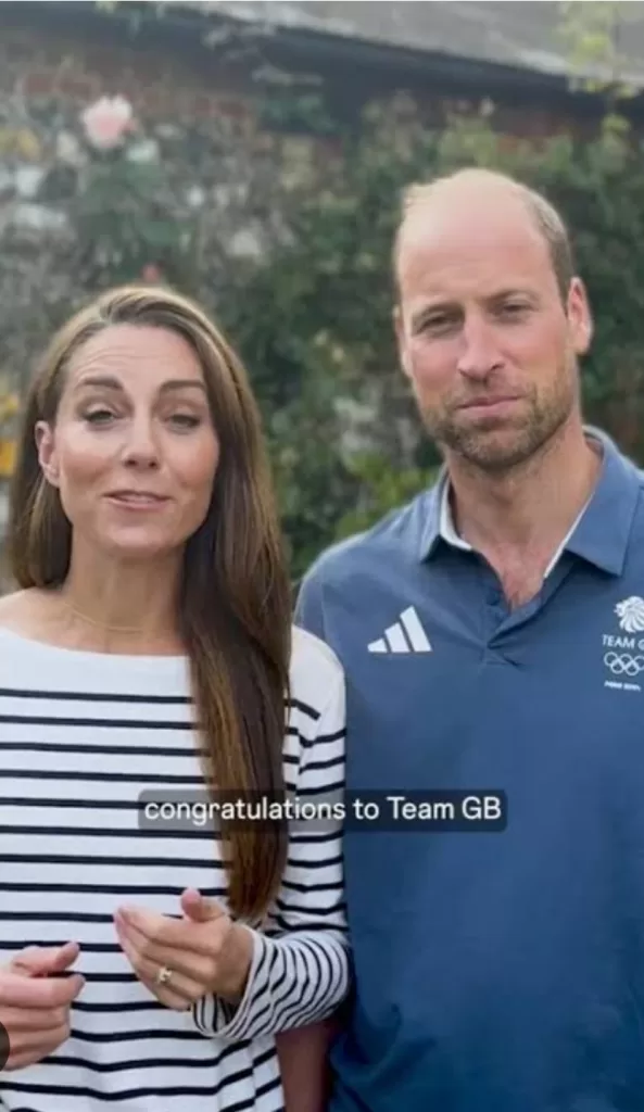 Kate Middleton réapparaît sans sa bague de fiançailles 4 - Le Progrès Egyptien Kate Middleton réapparaît sans sa bague de fiançailles 3 - Le Progrès Egyptien