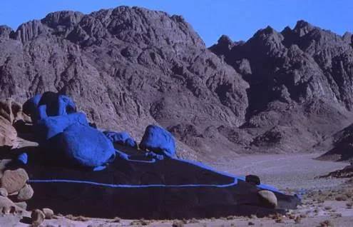 Désert Bleu : Là où les roches « parlent » paix ! 6 - Le Progrès Egyptien Désert Bleu : Là où les roches « parlent » paix ! 5 - Le Progrès Egyptien