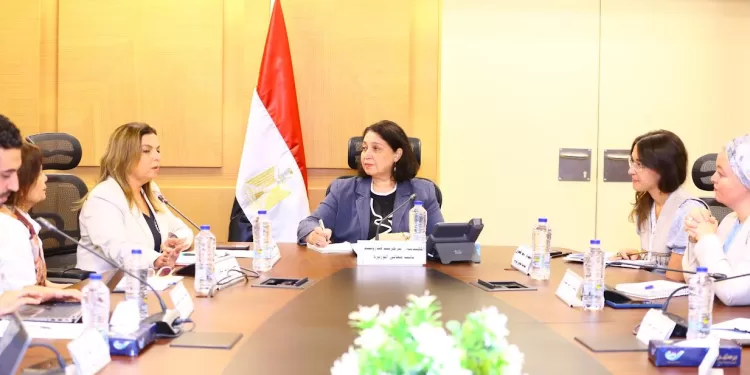 Renforcer la coopération avec le FNUAP  1 - Le Progrès Egyptien