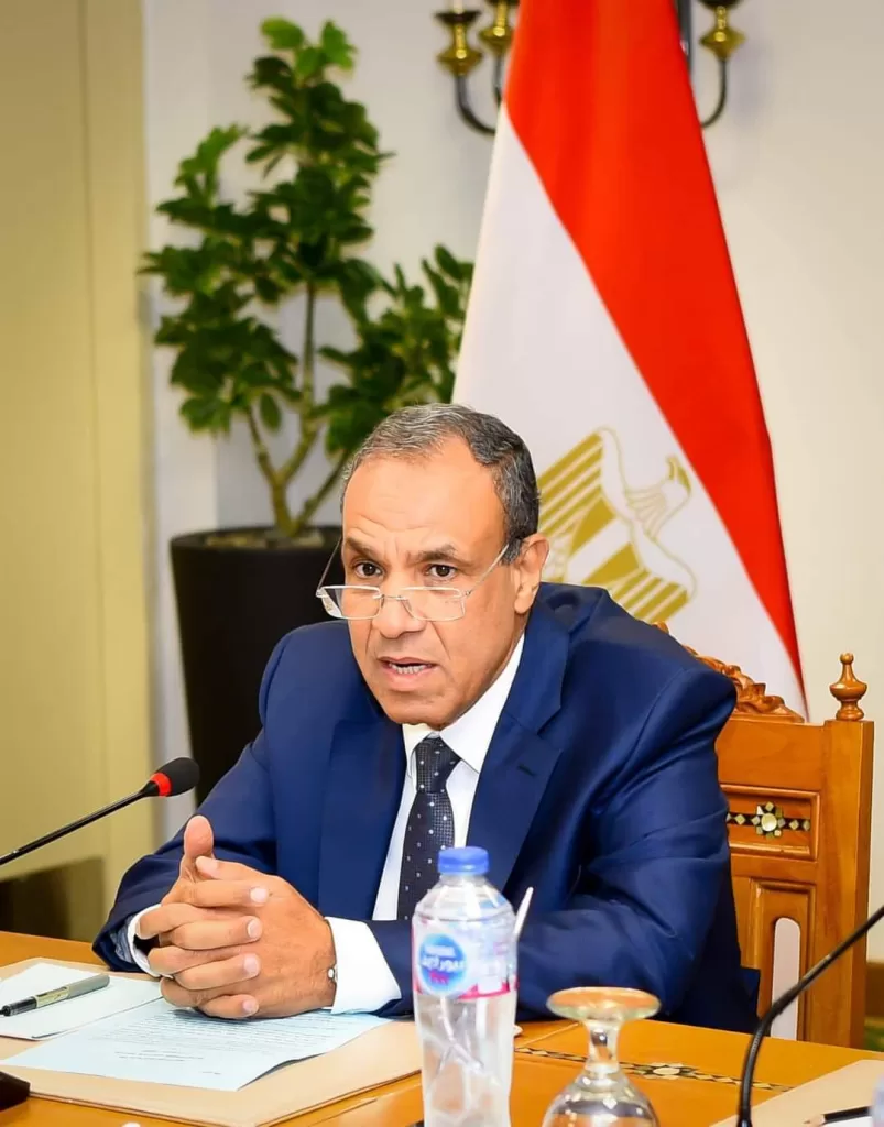 Abdel-Aati rencontre les présidents des organismes médiatiques, les rédacteurs en chef et les conseils d'administration des journaux 40 - Le Progrès Egyptien Abdel-Aati rencontre les présidents des organismes médiatiques, les rédacteurs en chef et les conseils d'administration des journaux 39 - Le Progrès Egyptien