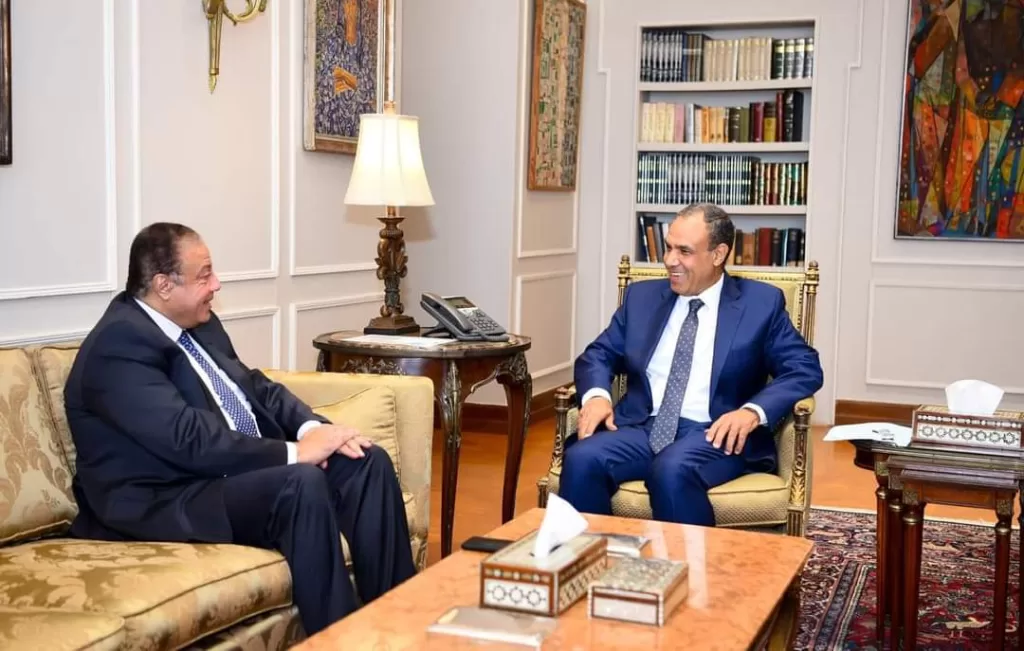 Abdel-Aati reçoit le Président de l'Autorité égyptienne pour la protection de la propriété intellectuelle 8 - Le Progrès Egyptien Abdel-Aati reçoit le Président de l'Autorité égyptienne pour la protection de la propriété intellectuelle 7 - Le Progrès Egyptien