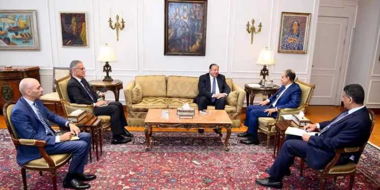 Abdel-Aati reçoit le Président de l'Autorité égyptienne pour la protection de la propriété intellectuelle 2 - Le Progrès Egyptien Abdel-Aati reçoit le Président de l'Autorité égyptienne pour la protection de la propriété intellectuelle 1 - Le Progrès Egyptien