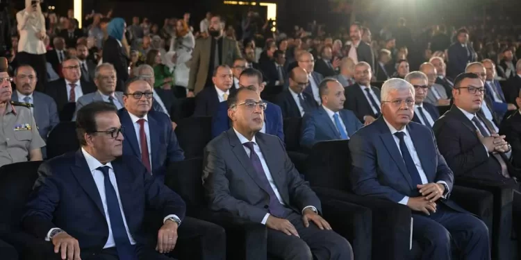 Le PM assiste à la cérémonie de promotion des nouvelles universités nationales au GME 1 - Le Progrès Egyptien