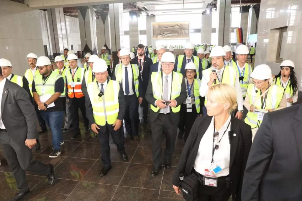 Le président allemand en visite du projet du TGV 4 - Le Progrès Egyptien Le président allemand en visite du projet du TGV 3 - Le Progrès Egyptien
