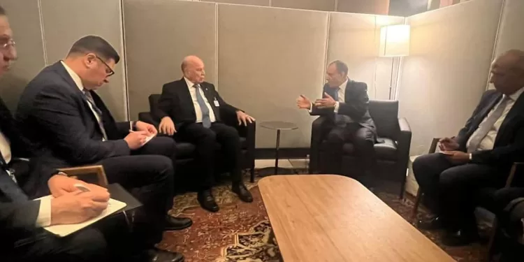 Abdel-Aati s'entretient avec son homologue irakien 2 - Le Progrès Egyptien Abdel-Aati s'entretient avec son homologue irakien 1 - Le Progrès Egyptien