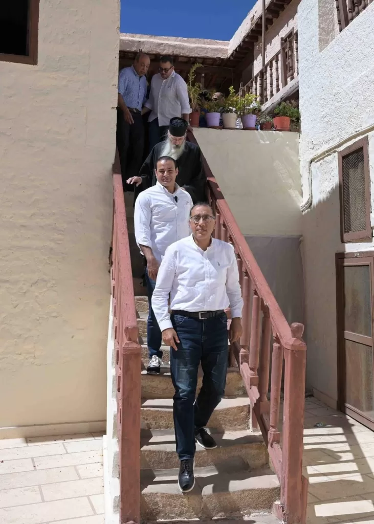 Le PM suit les travaux de la zone du monastère de Sainte-Catherine 3 - Le Progrès Egyptien