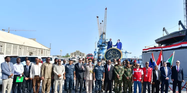 Soudan : Arrivée d'un navire égyptien d'aides 2 - Le Progrès Egyptien Soudan : Arrivée d'un navire égyptien d'aides 1 - Le Progrès Egyptien