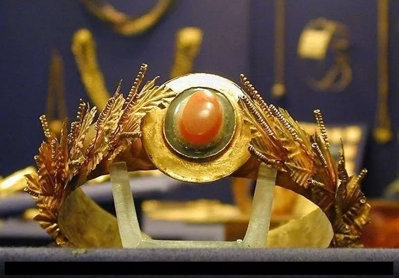 Les détails époustouflants du trésor légendaire de Dosh 5 - Le Progrès Egyptien