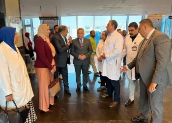 Le recteur de l’Université Al-Jalala au chevet des étudiants blessés