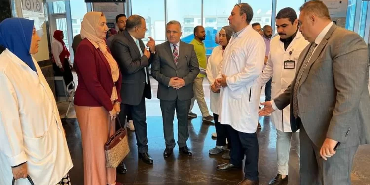 Le recteur de l'Université Al-Jalala au chevet des étudiants blessés 1 - Le Progrès Egyptien