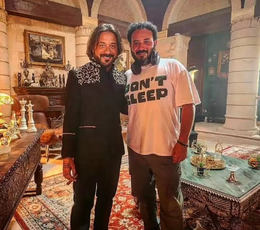 Enrique Arce, la star de La Casa De Papel, participe dans un film égyptien 4 - Le Progrès Egyptien Enrique Arce, la star de La Casa De Papel, participe dans un film égyptien 3 - Le Progrès Egyptien
